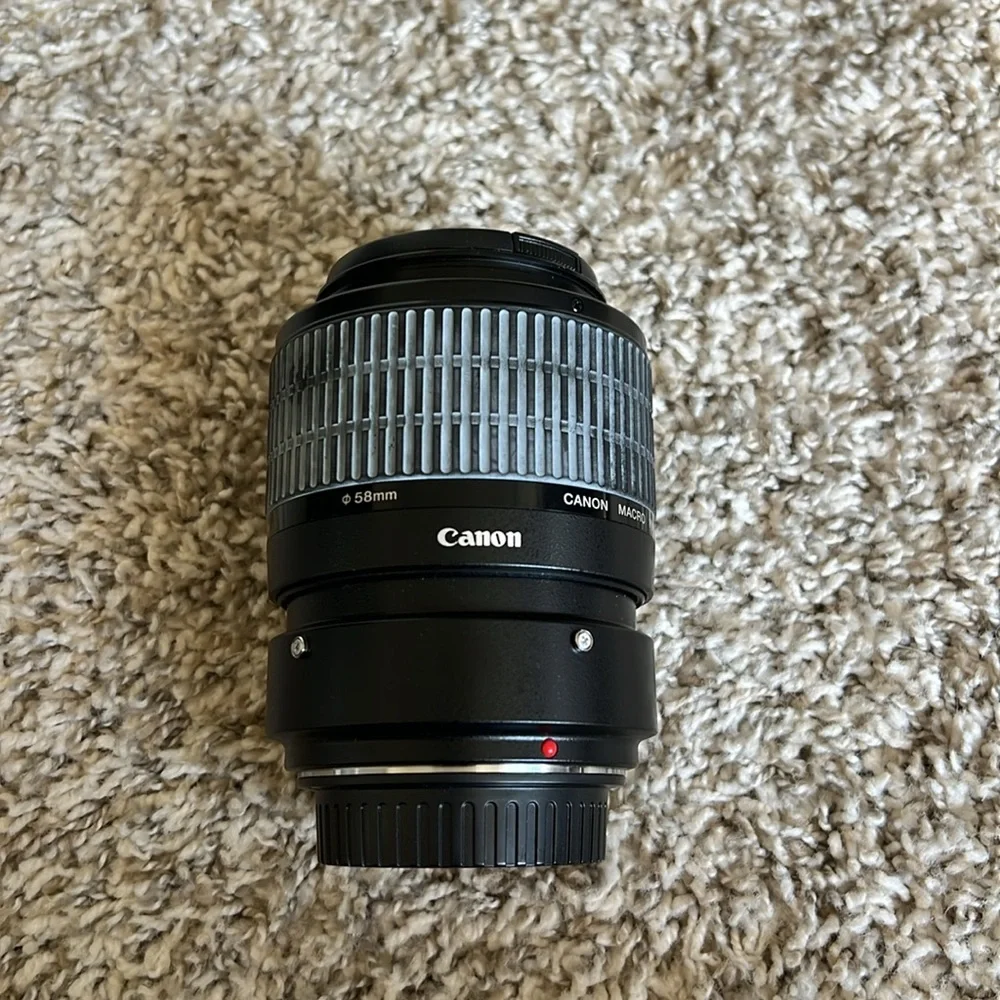 Canon MP-E 65mm f/2.8 1-5X Macro Lens for Canon SLR Cameras